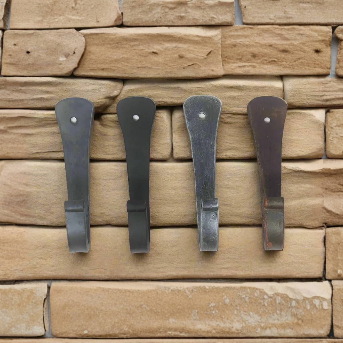 Traditional Tuscan Hook