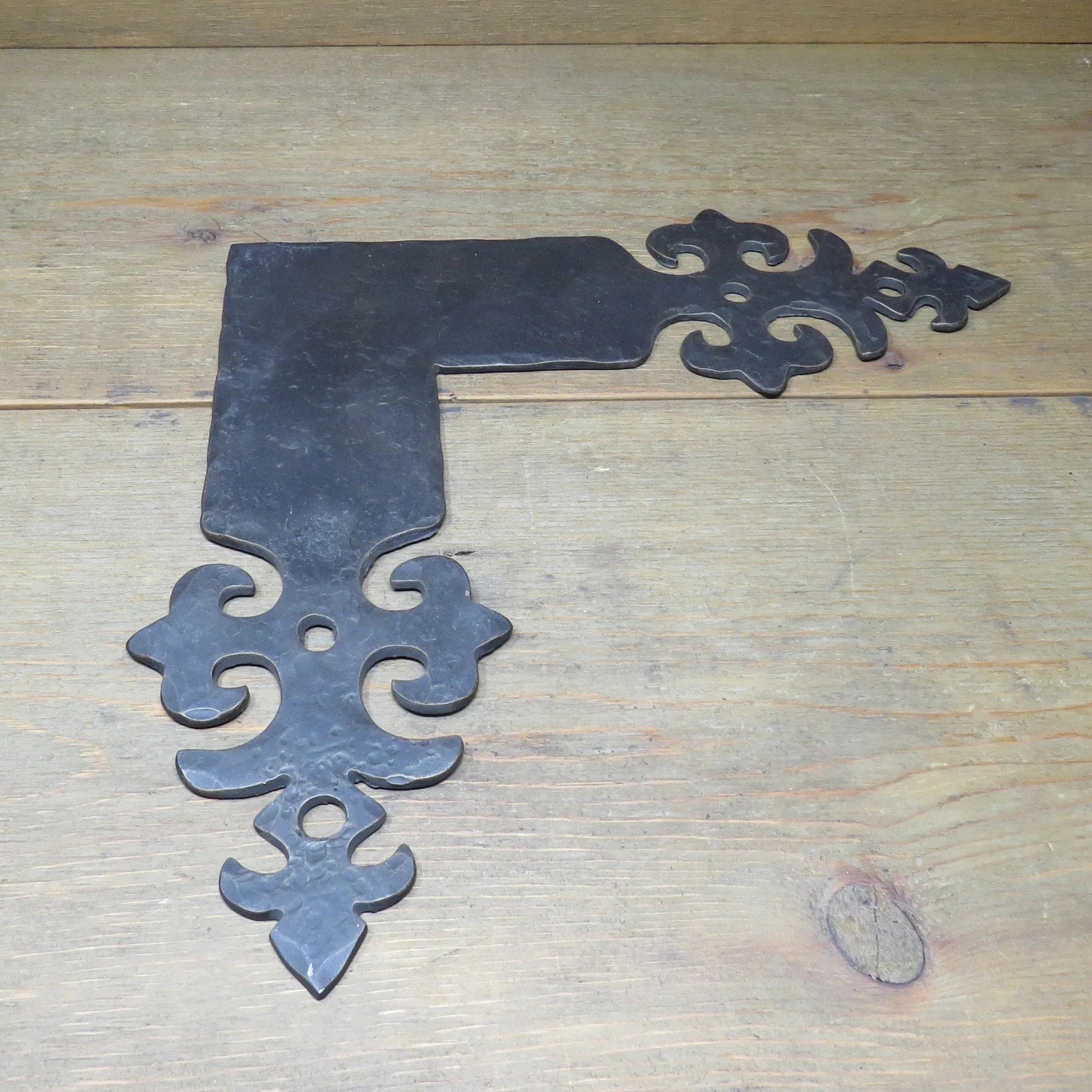 Renaissance Iron "L" Strap - Old West Iron