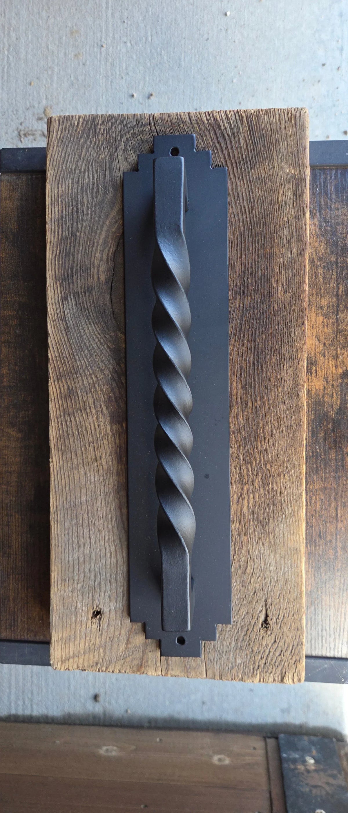 Santa Fe Iron Door Pull - Old West Iron