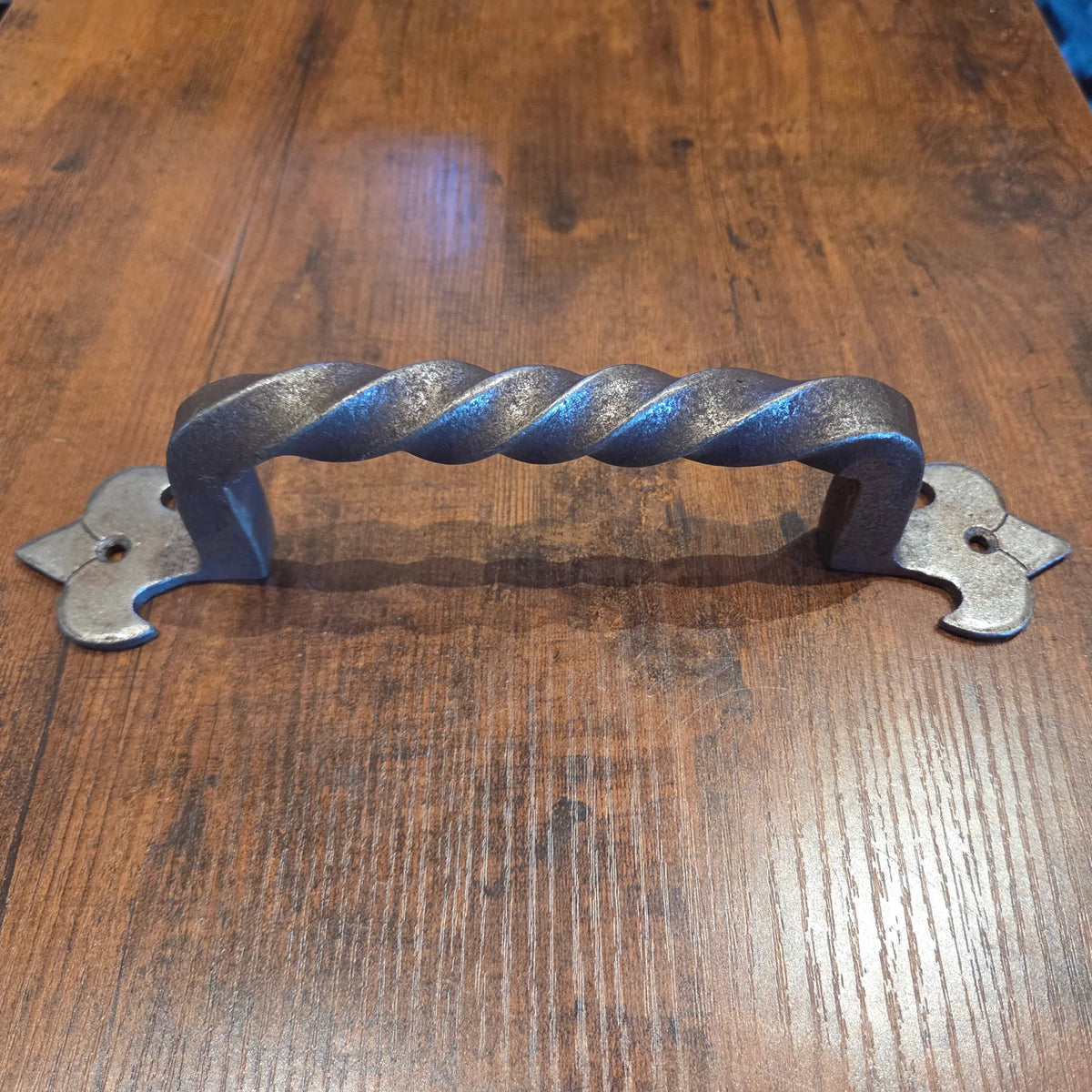 Egyptian Fleur De Lis Cabinet Handle - Old West Iron