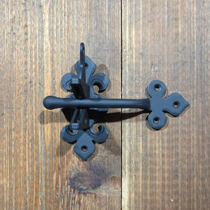 Dunmow Crest Iron Gravity Gate Latch