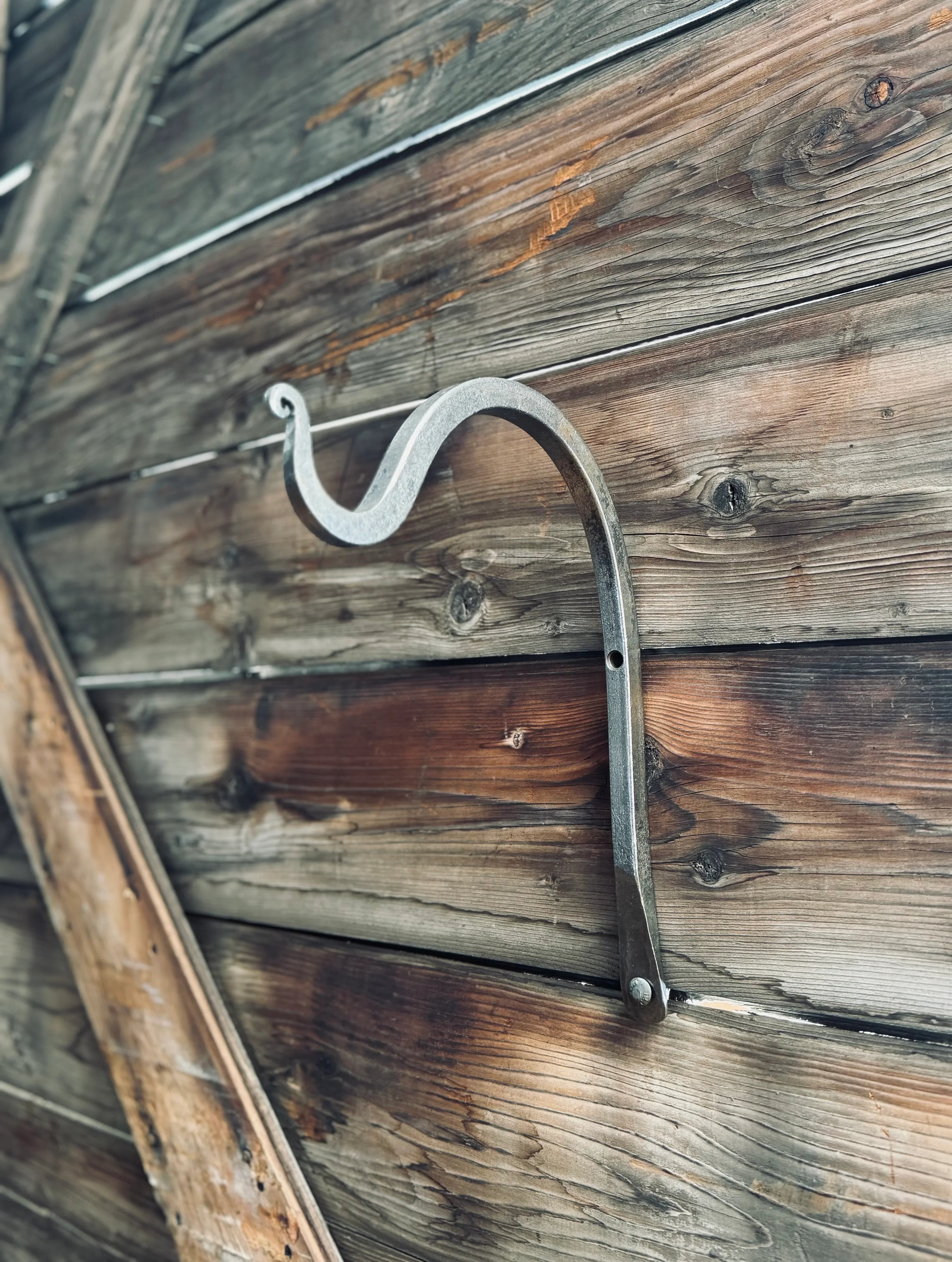 Smooth Scrolled Plant Hanger/Lantern Hook - Old West Iron