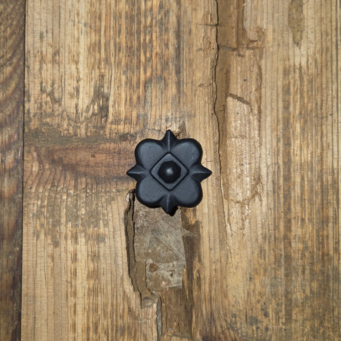 1 1/4" Spanish Clavo / Decorative Nail Head