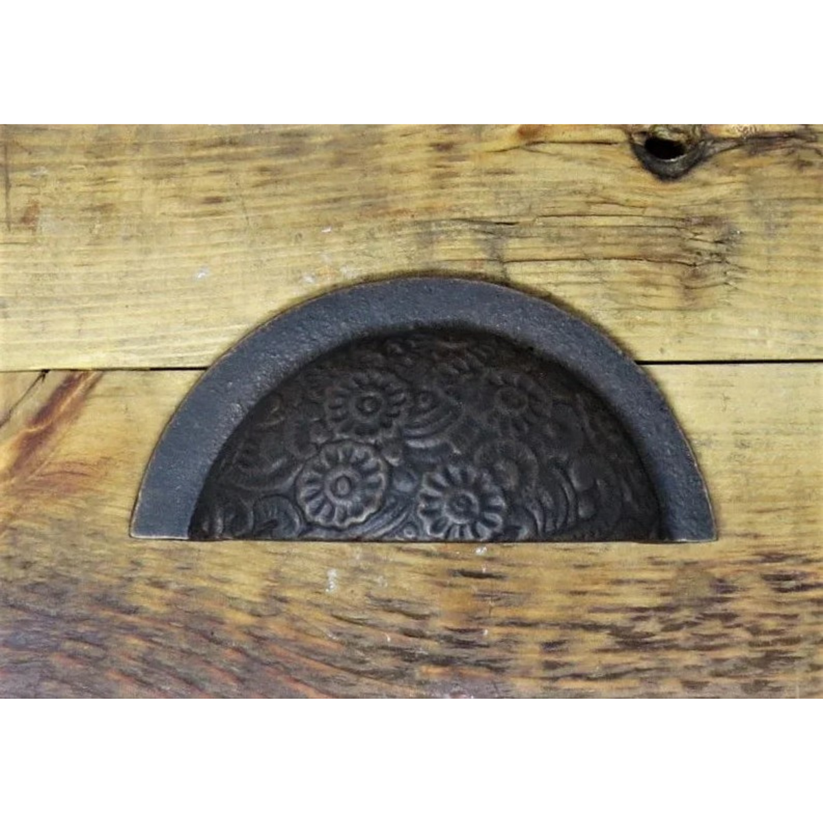 Floral Embossed Cup Pull