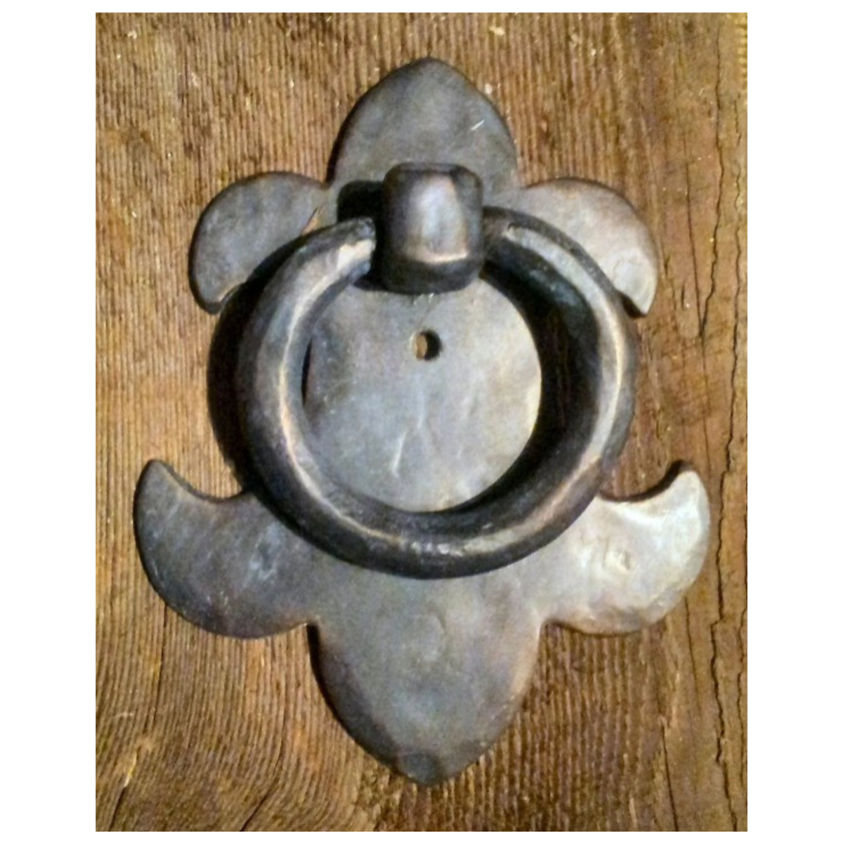 BRITISH FLEUR DE LIS IRON DOOR KNOCKER/RINGPULL