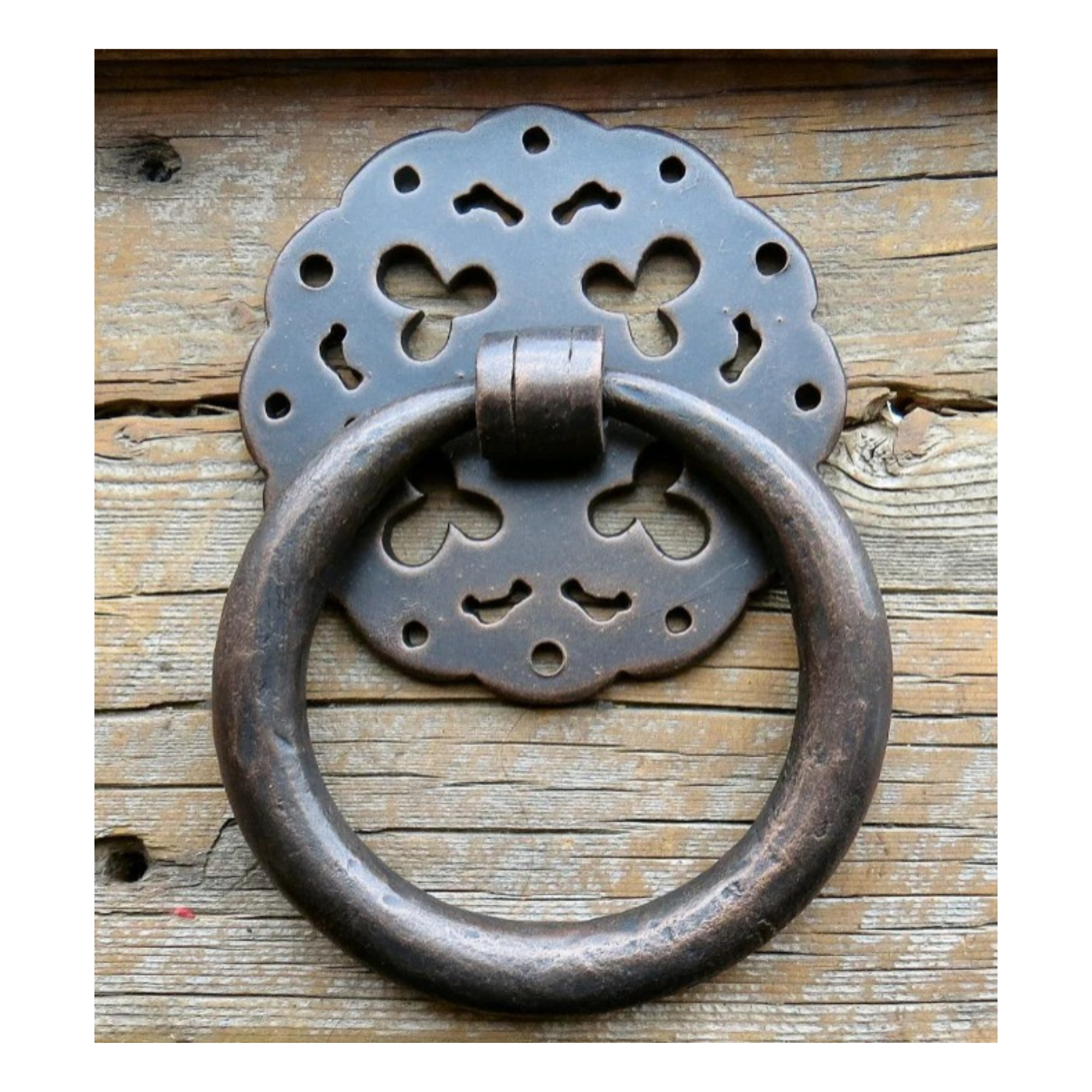 Round Shabby Chic Door Knocker/Ring Pull