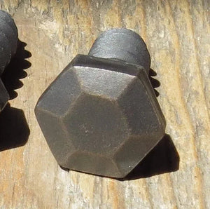 Décalage à tête hexagonale pyramidale de 3/8 po de diamètre - 1" / Brut/inachevé