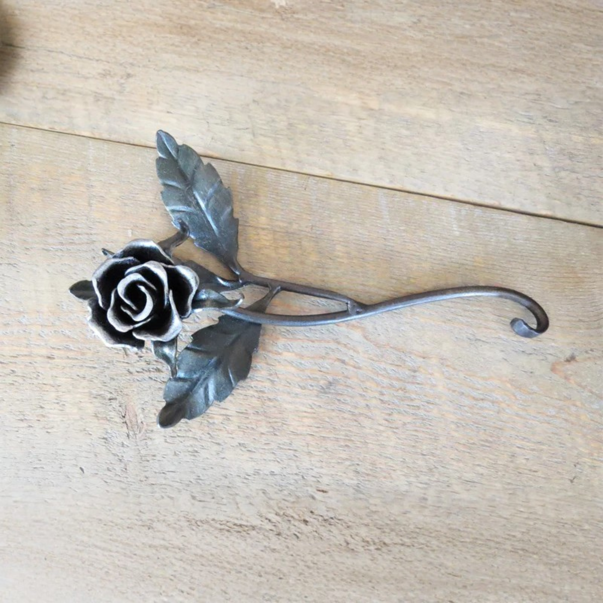 Classic Long Stem Iron Rose