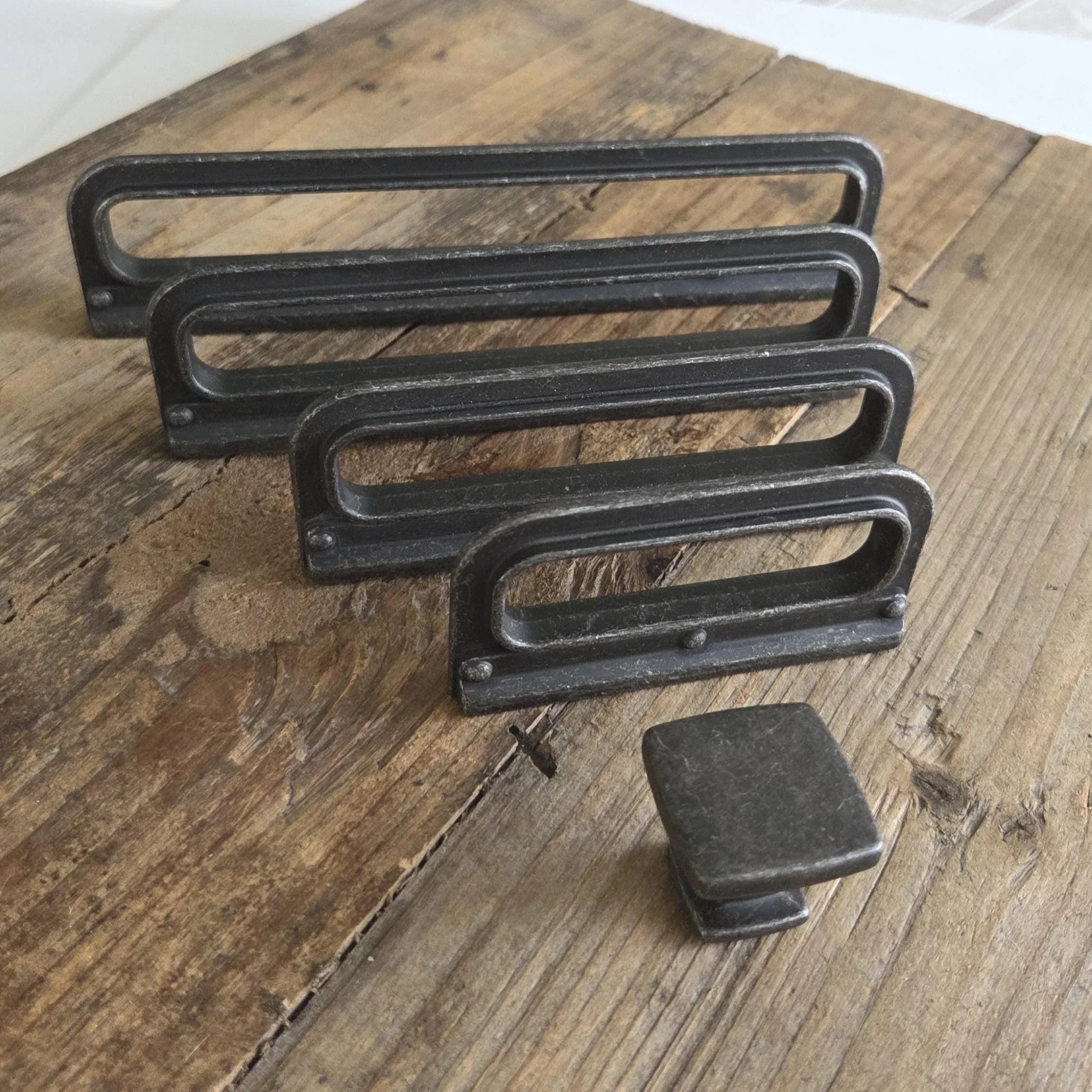 Black Farmhouse Drawer Pull - Old West Iron