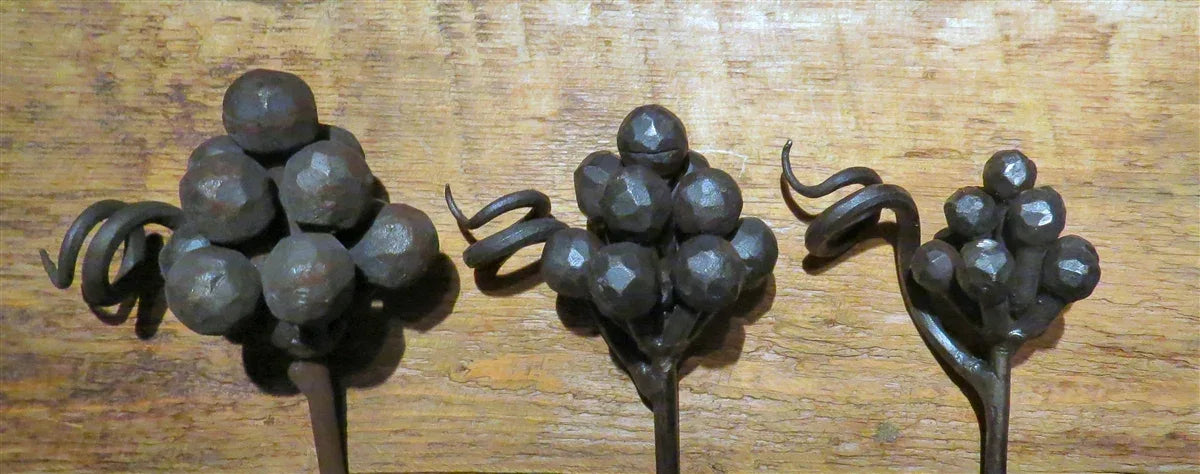 Grapes - Old West Iron