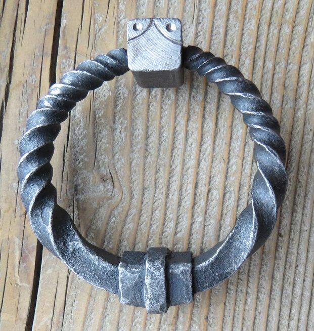 6" Tapered Twist Ring - Old West Iron