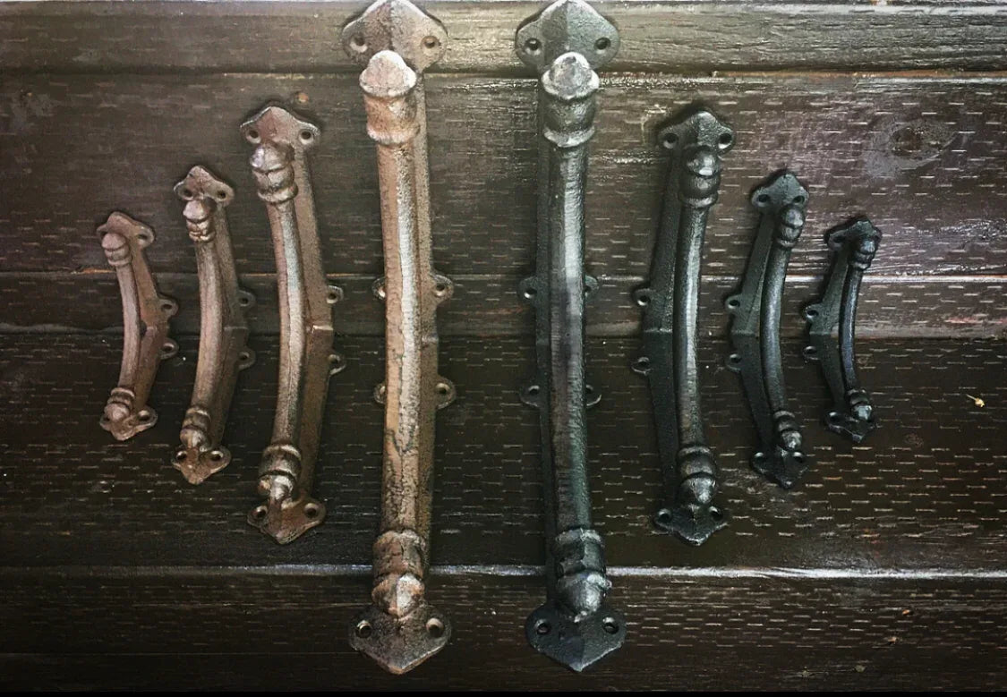 Farmhouse Shelf Bracket - Old West Iron