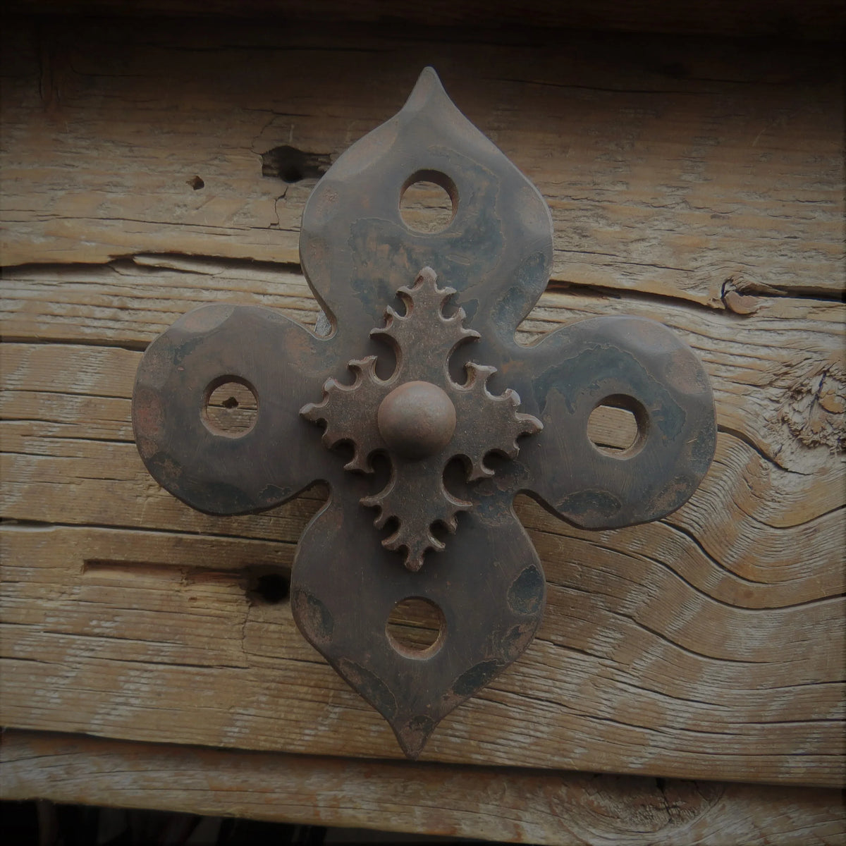 Mediteranean Iron Rosette - Old West Iron