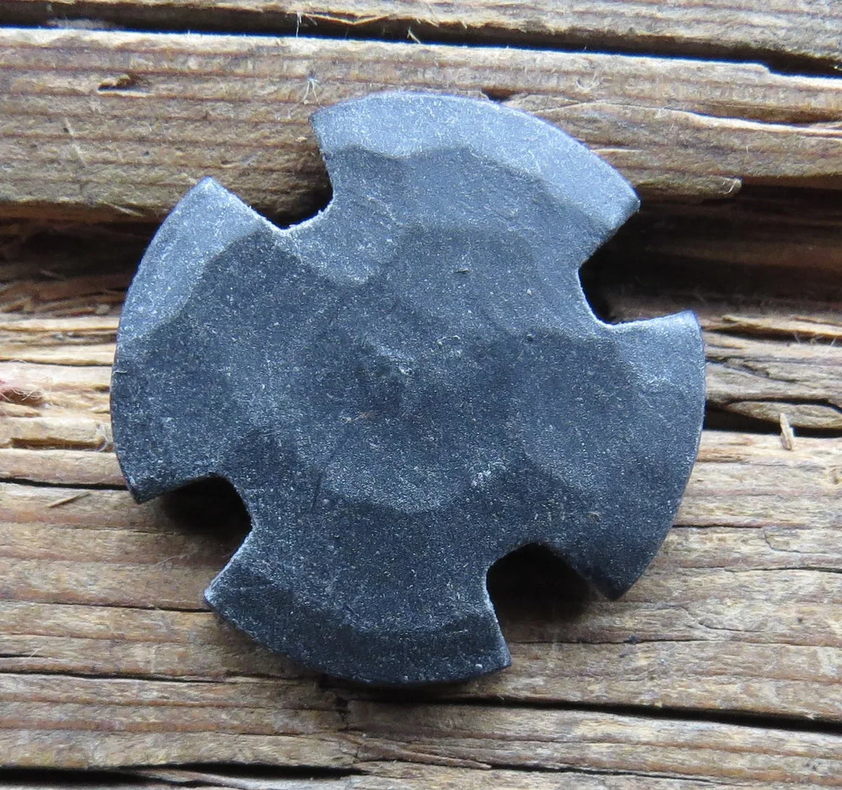 1 1/4" Notched Round Head Clavo / Decorative Nail Head - Old West Iron