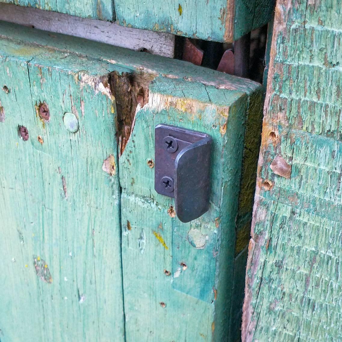 Hand forged modern barn door handle - Old West Iron