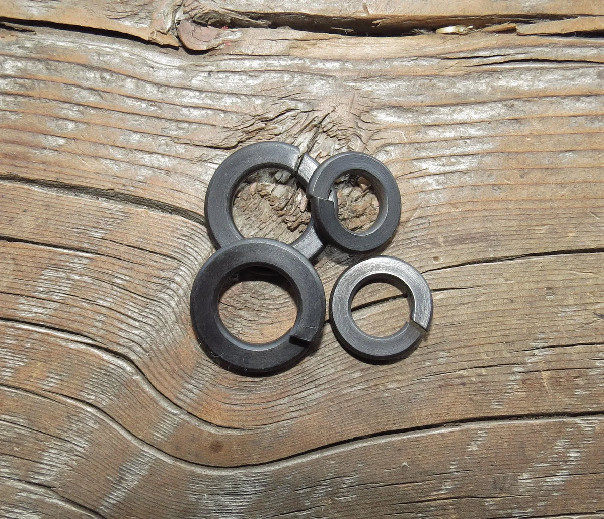 Lock Washer 3/8" - Old West Iron